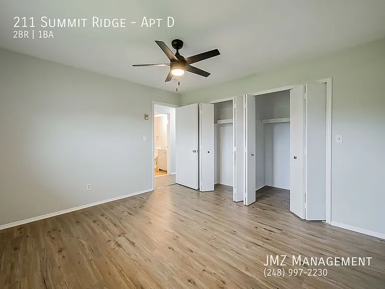 211 Summit Rdg #D — Photo 15