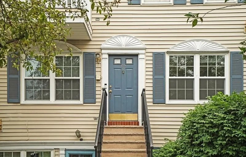 92 Callahan Ct