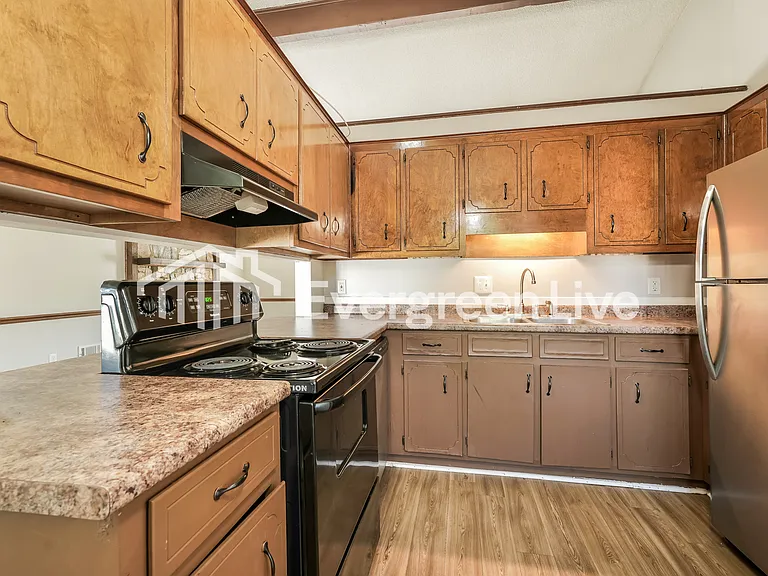 4209 Cap Chat St — Photo 6
