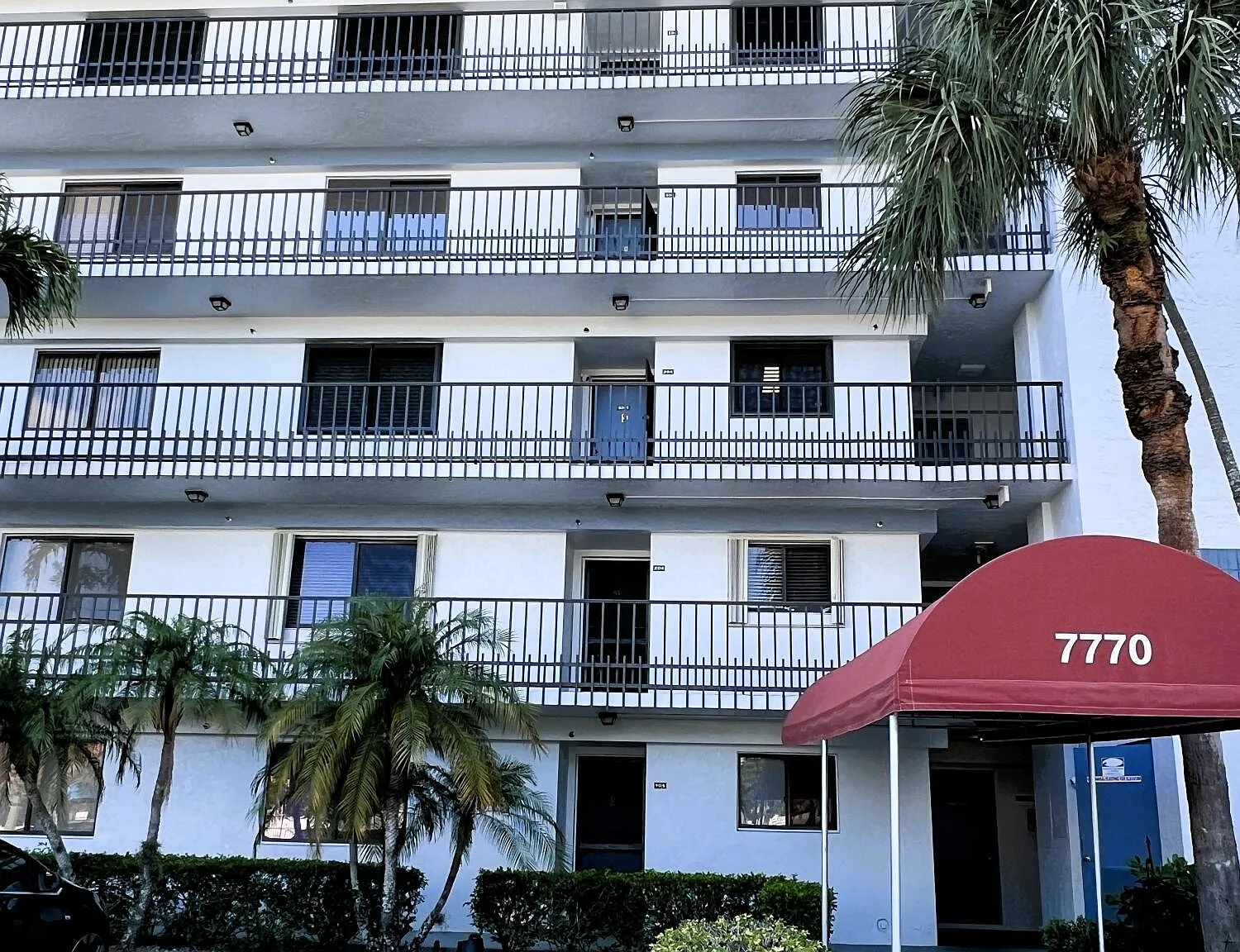 2 bed, 2.0 bath, 1200 sqft, $1,800 — Photo 1