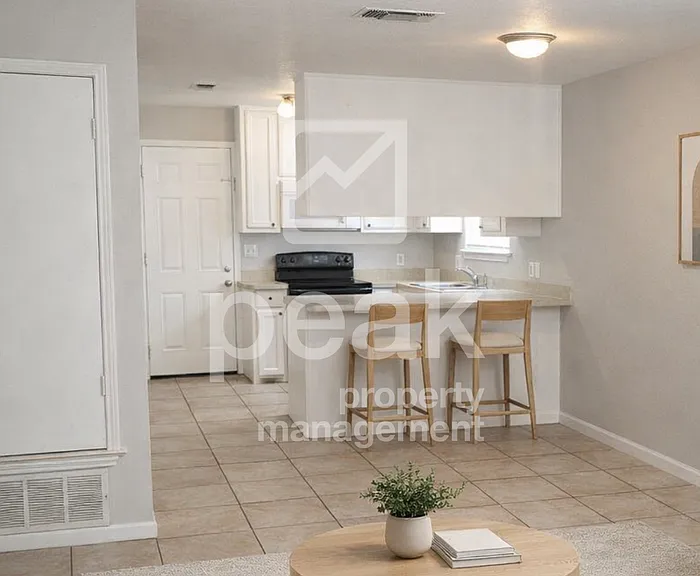 205 Joyce St #B — Photo 6