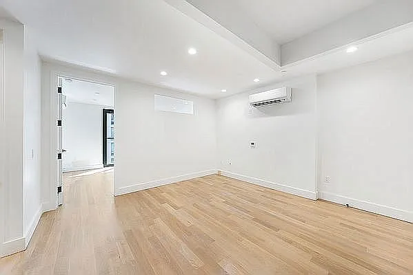Rented by Nooklyn NYC LLC | media 5