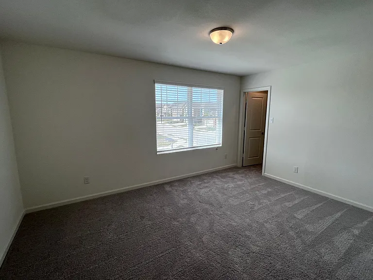 602 Colgate Cir — Photo 18