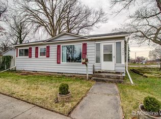 2392 Thornwood St SW, Wyoming, MI 49519