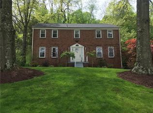 1912 Garrick Dr, Pittsburgh, PA 15235
