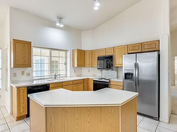 2nd image of 1559 E Muirwood Dr