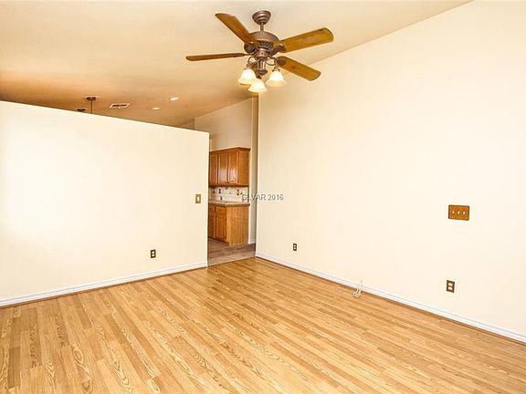 3rd image of 9013 Iron Hitch Ave