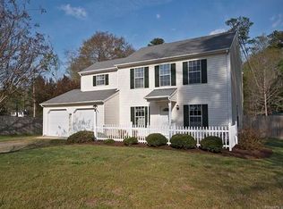 8036 Kitchener Dr, Gloucester, VA 23061