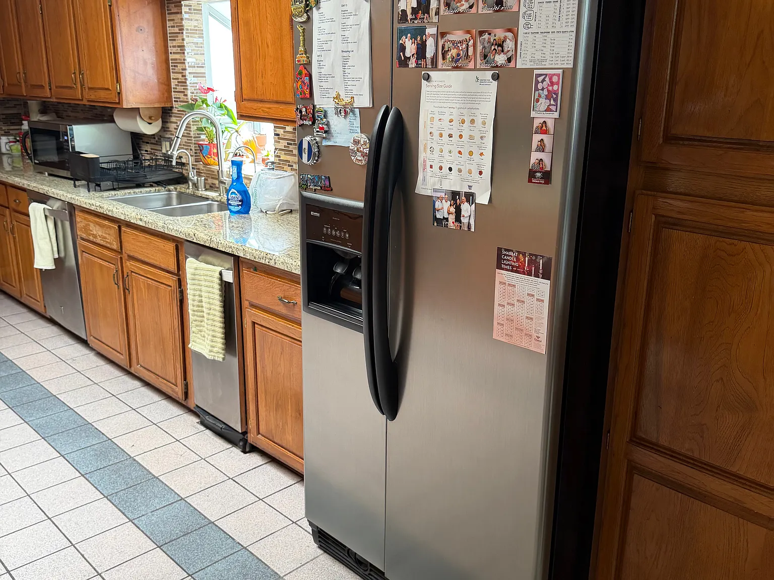 4 bed, 2784 sqft, $8,295 — Photo 4