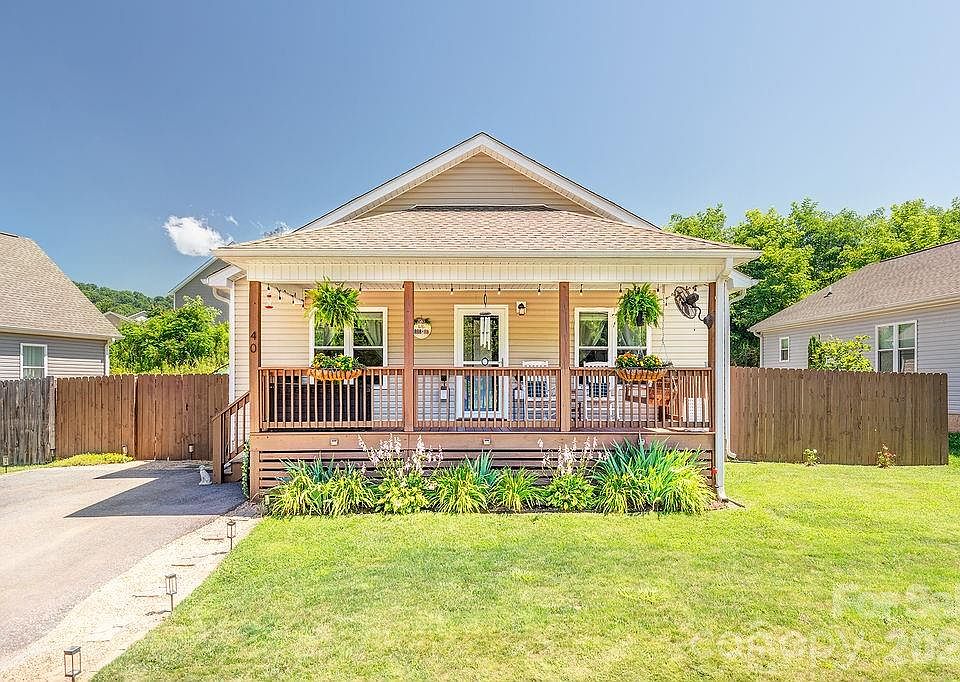 1st image of 40 Quinn Hill Ln