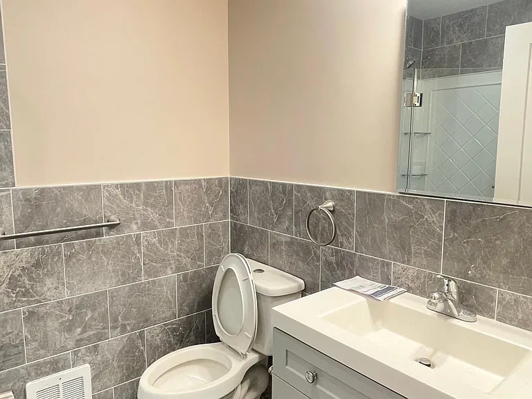 23 Hudson St #204 — Photo 9