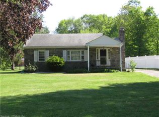 140 Main St, Chester, CT 06412