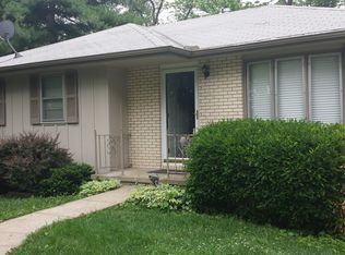 6902 NW Blair Rd, Parkville, MO 64152