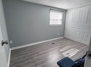 307 Brethour Ct, Sterling, VA 20164