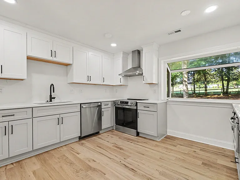 9606 Fairway Ridge Rd — Photo 7
