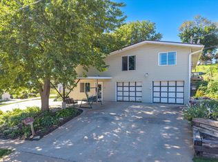 417 N 6th St, Missouri Valley, IA 51555