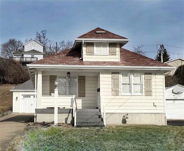1604 Ross Hill Rd, Beaver Falls, PA, 15010