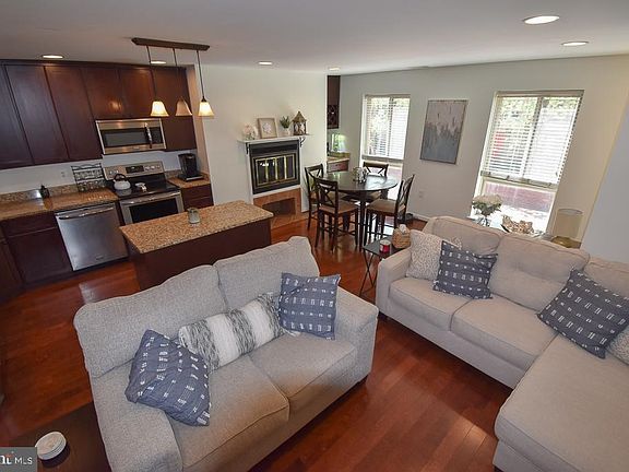 Living Room/Dining Room Area Hardwood Floors