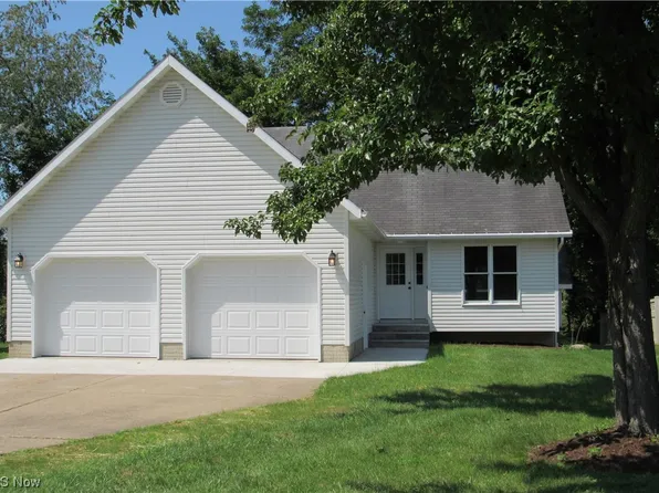 462 Hickory St, Millersburg, OH 44654