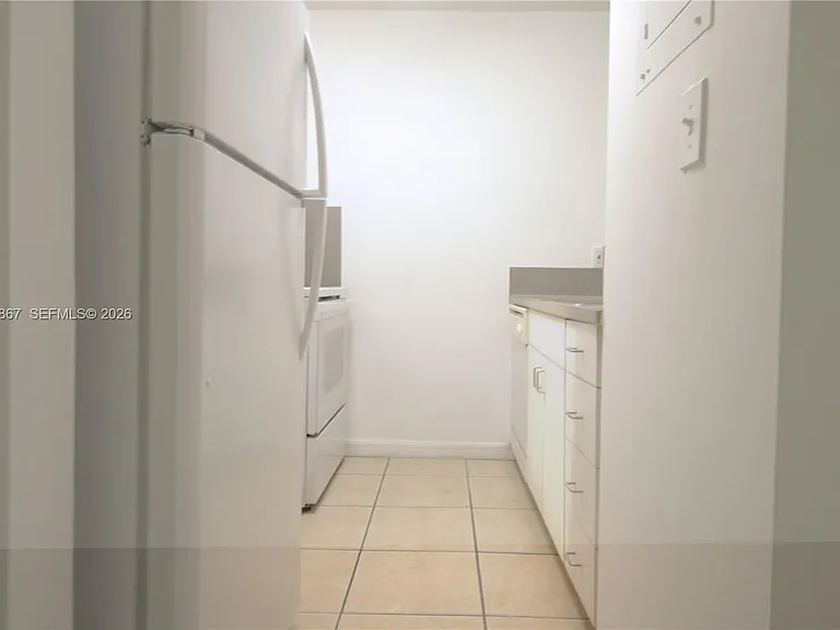 1225 NE 124th St #24B — Photo 3