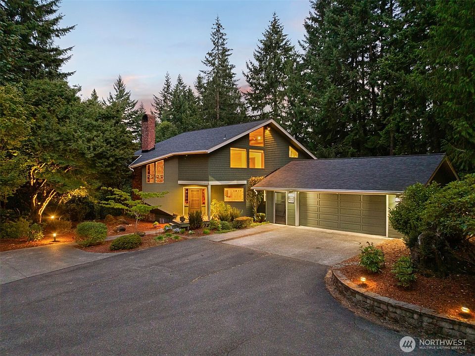 1st image of 7038 Foothill Loop SW
