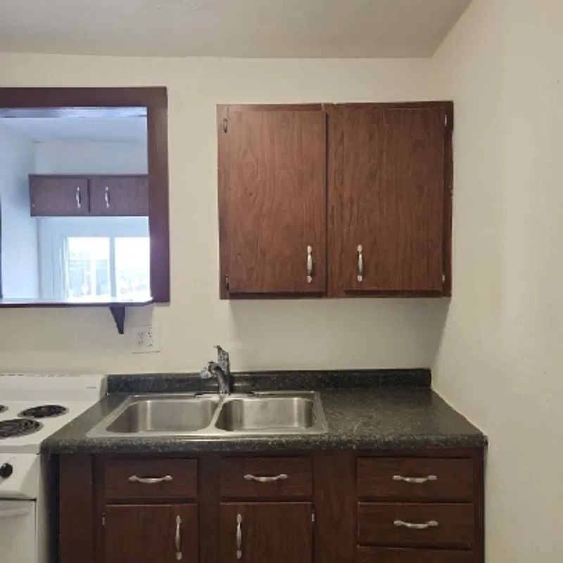 Studio, 1.0 bath, $785 — Photo 3
