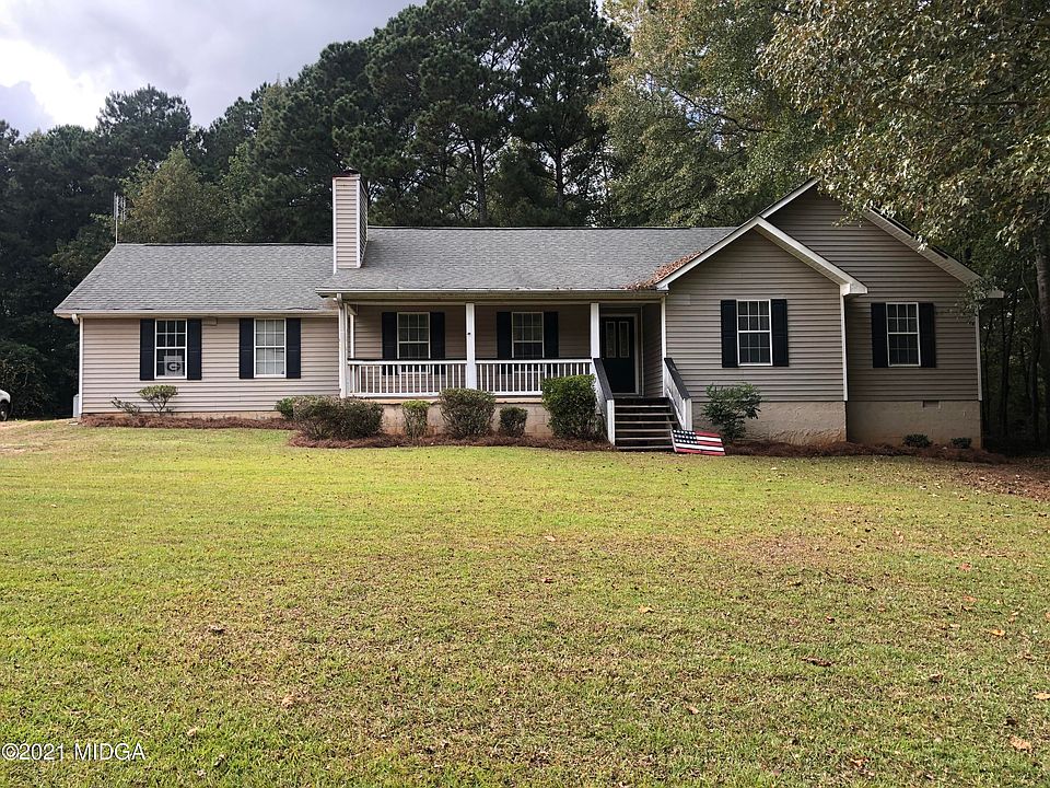 1st image of 572 Lakeside Dr