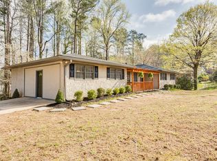 1081 Stoneridge Dr NE, Marietta, GA 30066