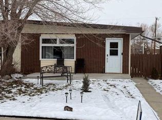 204 B S 9th Ave SE, Drumheller, AB T0J 0Y6