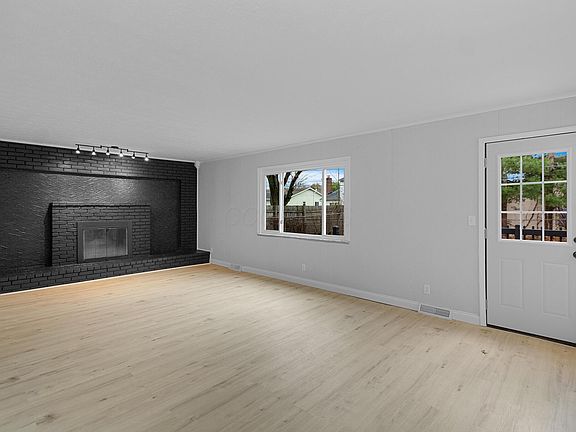 3rd image of 1801 White Pine Ct