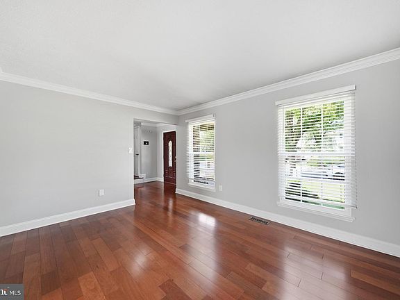 4th image of 7833 Citadel Dr