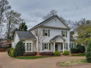 111 Kuralt House Ct, Charlotte, NC 28210