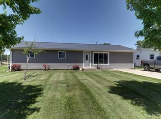 930 W Cedar St, Kahoka, MO 63445