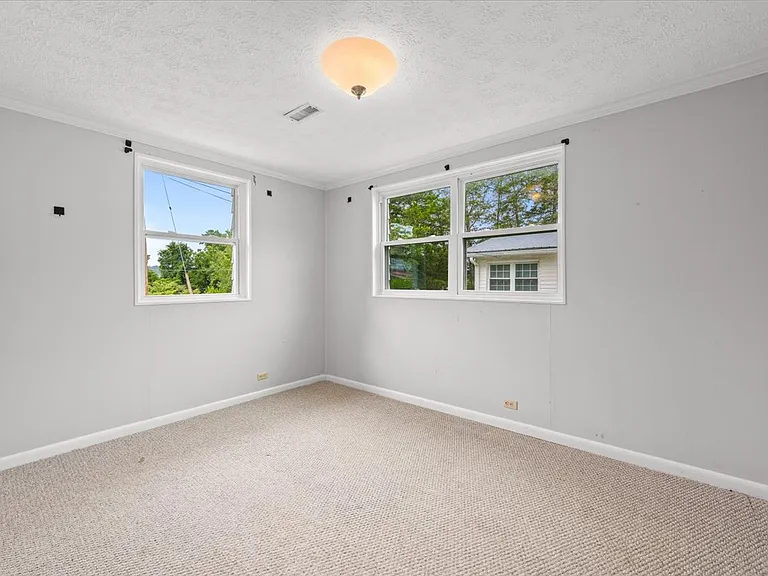 119 Newberry Cir — Photo 19