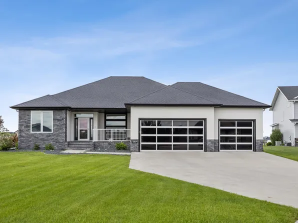 3004 6th St E, West Fargo, ND 58078