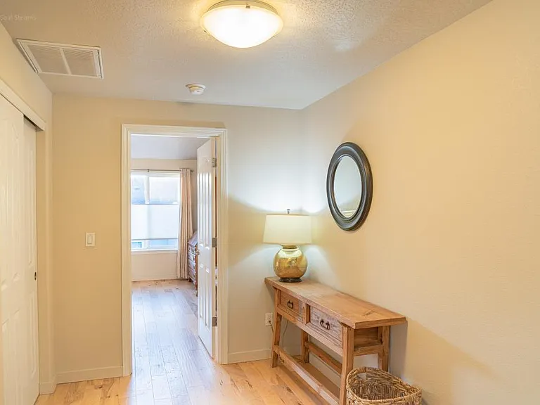 237 Dunthorpe Dr — Photo 19