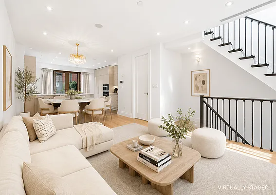 Living room, photo 5