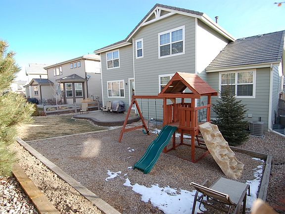 kid friendly backyard