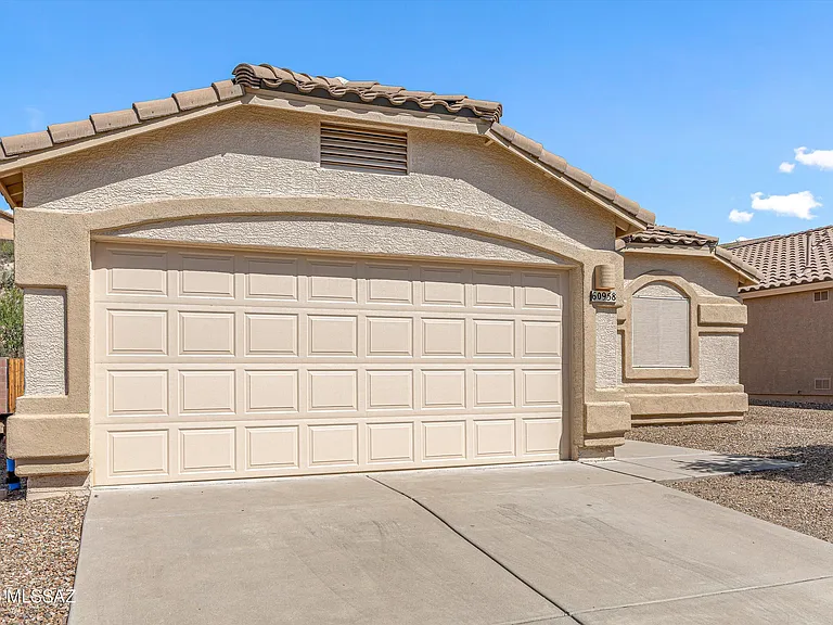 60958 E Cantle Ct — Photo 3