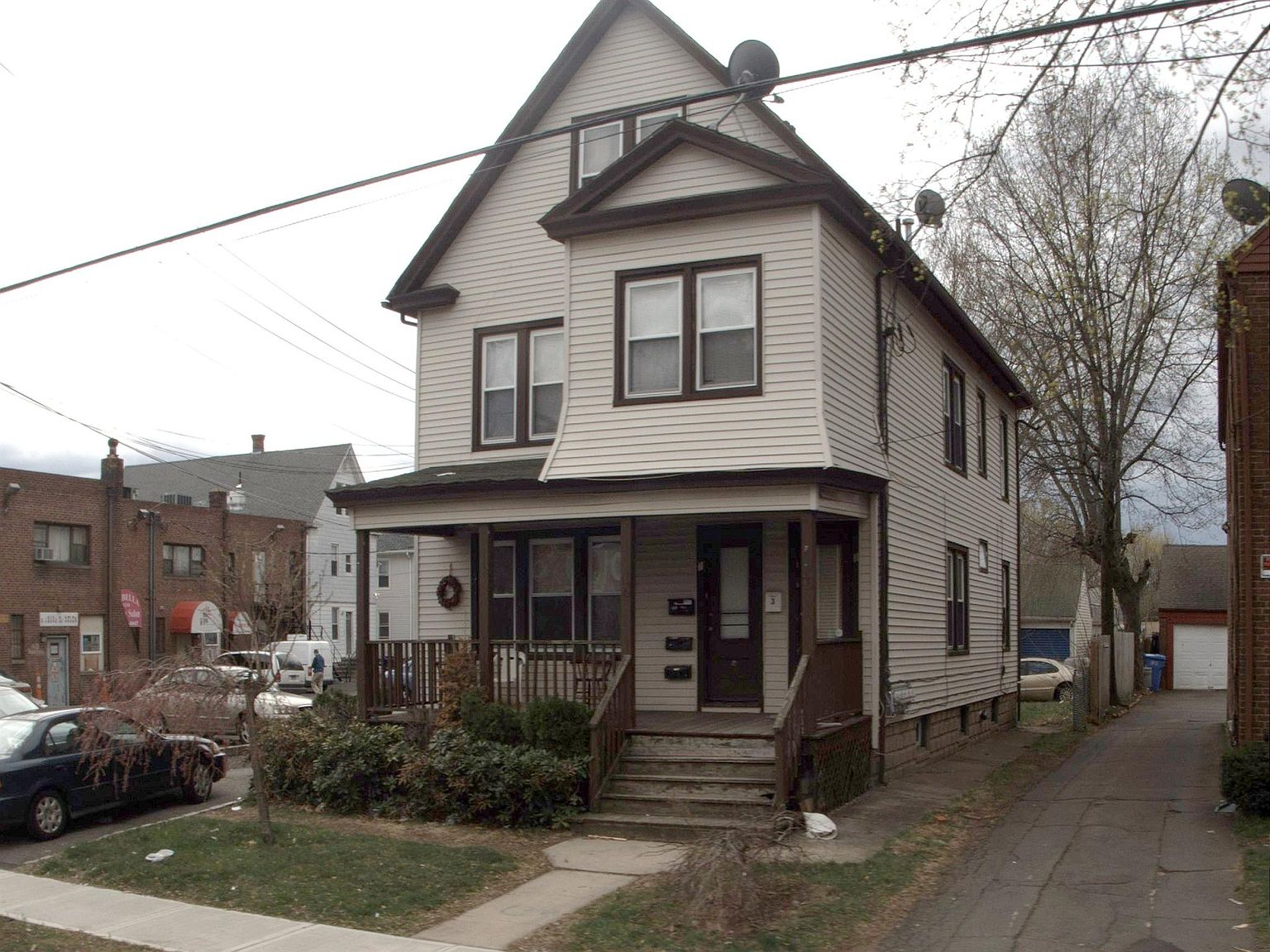 14 Helen St 2, Hamden, CT 06514 Zillow