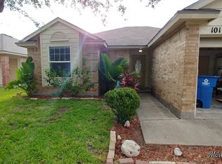 1012 Sacramento Dr, Portland, TX 78374
