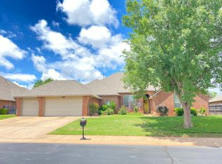 19417 Stubblefield Ln, Edmond, OK 73012