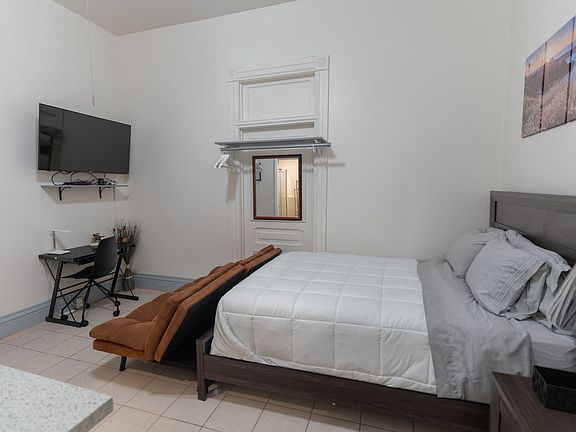 3rd image of 444 G St #28