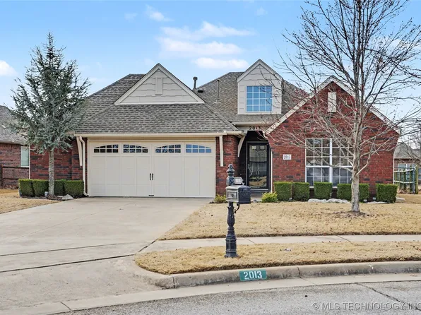 2013 W Woodbury St, Broken Arrow, OK 74012