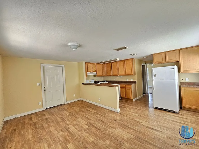 117 N Evergreen Ave #205 — Photo 7