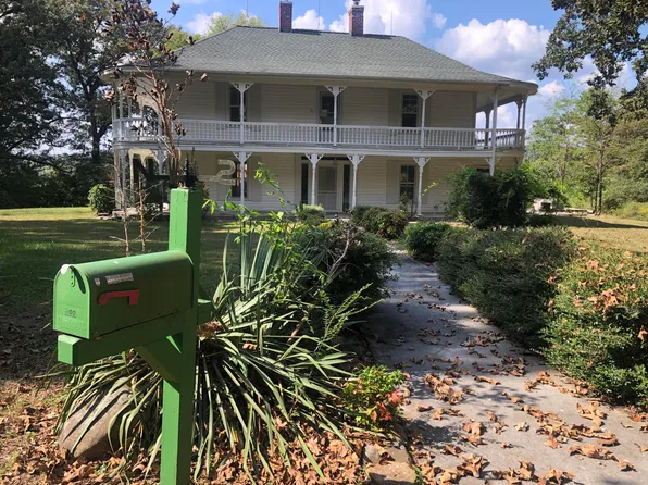 200 Memory Ln, Benton, TN 37307