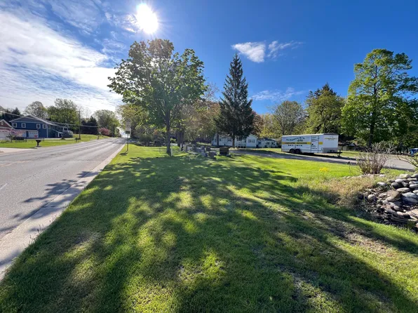 Vl 7 N Rath, Ludington, MI 49431