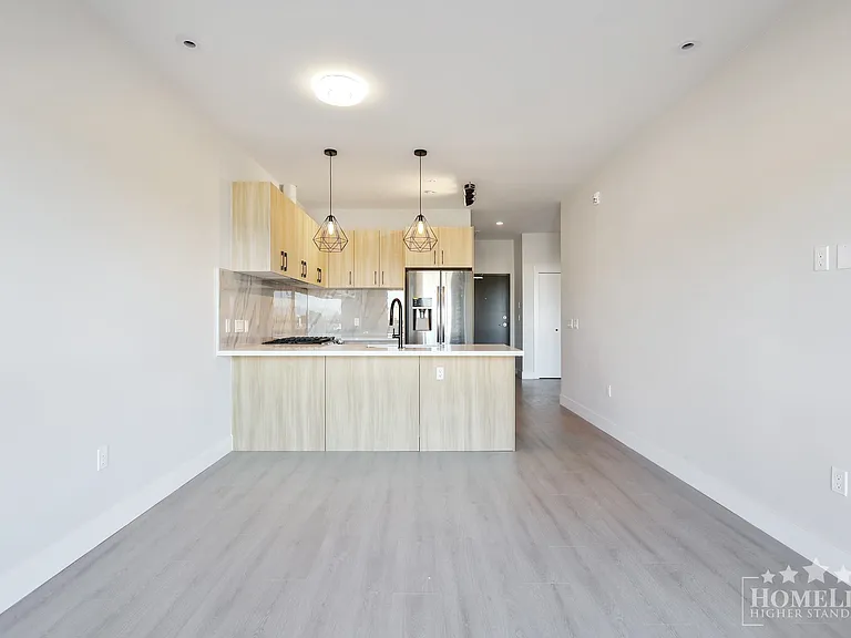 14858 60th Ave #306 — Photo 3