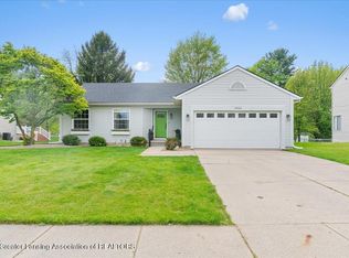 12534 Houghton Dr, Dewitt, MI 48820
