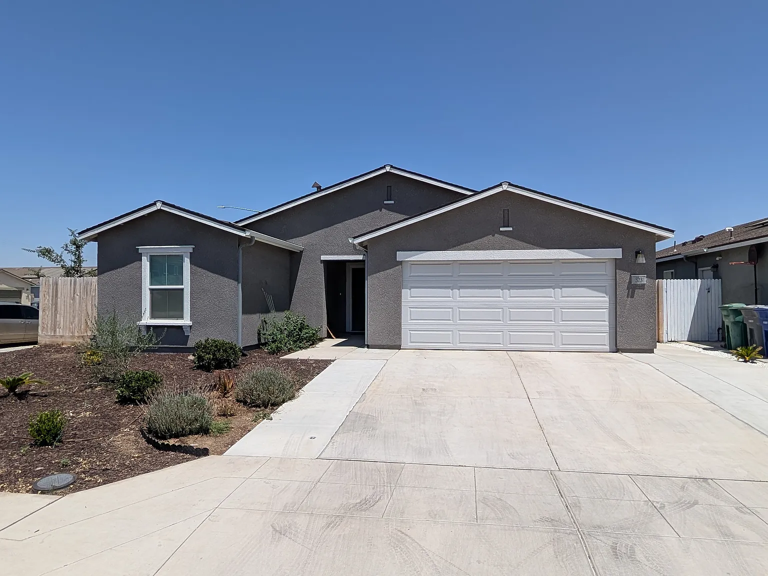 4 bed, 1515 sqft, $2,500 — Photo 1